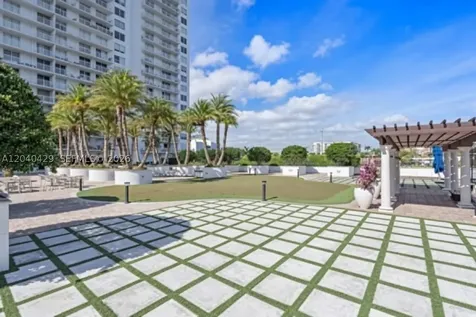 2801 NE 183rd Street Aventura FL 33160