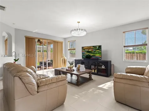 8542 NW 111th Court Doral FL 33178