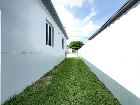 1250 NW 57th Street Miami FL 33142