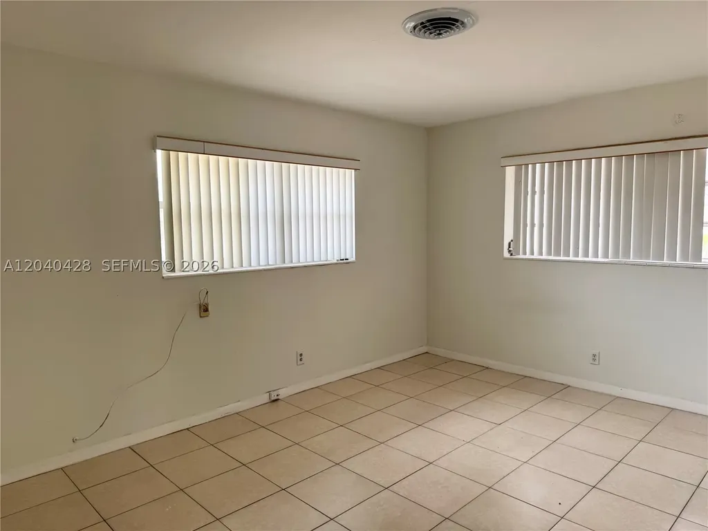 2801 NE 49th Street Fort Lauderdale FL 33308