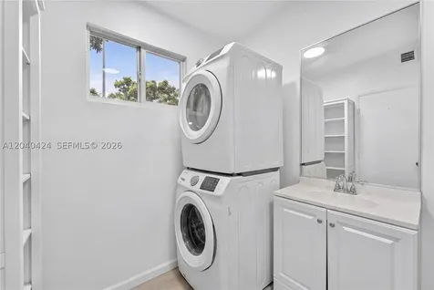 1168 NW 30th Street Miami FL 33127