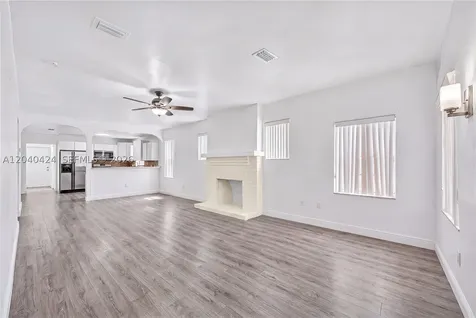 1168 NW 30th Street Miami FL 33127