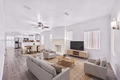 1168 NW 30th Street Miami FL 33127
