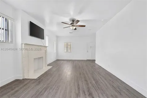 1168 NW 30th Street Miami FL 33127