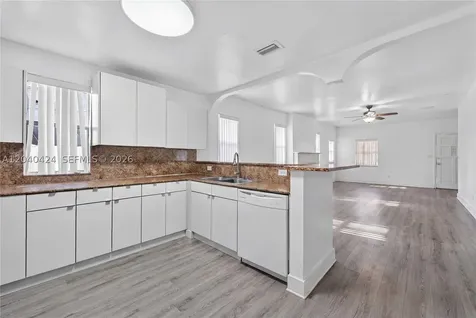 1168 NW 30th Street Miami FL 33127