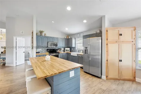 124 Preserve Drive Royal Palm Beach FL 33411