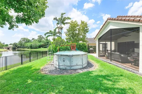 124 Preserve Drive Royal Palm Beach FL 33411