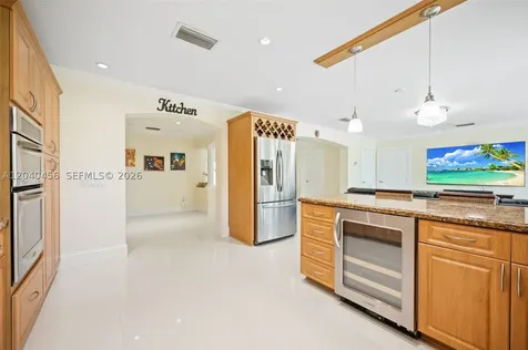 6185 W 10th Avenue Hialeah FL 33012