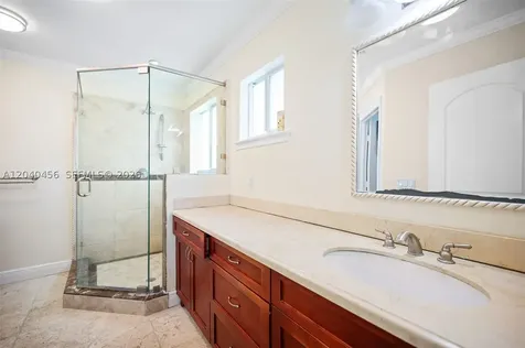 6185 W 10th Avenue Hialeah FL 33012