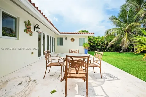6185 W 10th Avenue Hialeah FL 33012