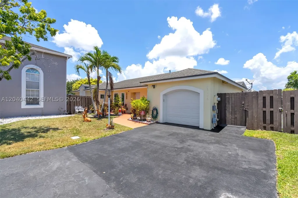 10170 NW 54th Terrace Doral FL 33178