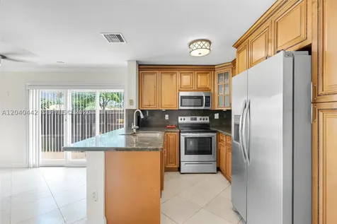 10170 NW 54th Terrace Doral FL 33178