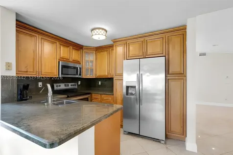 10170 NW 54th Terrace Doral FL 33178
