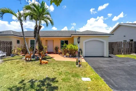 10170 NW 54th Terrace Doral FL 33178