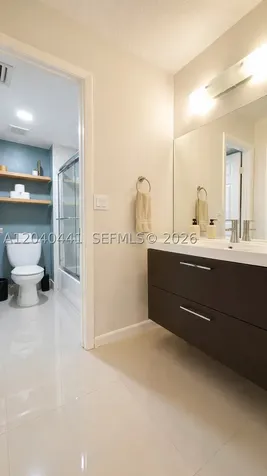 305 Lakeview Drive Weston FL 33326