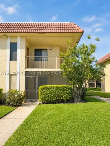 305 Lakeview Drive Weston FL 33326