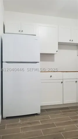 905 SW 4th Terrace Hallandale Beach FL 33009