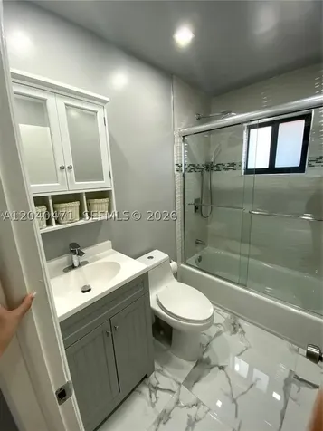 547 E 15th Street Hialeah FL 33010