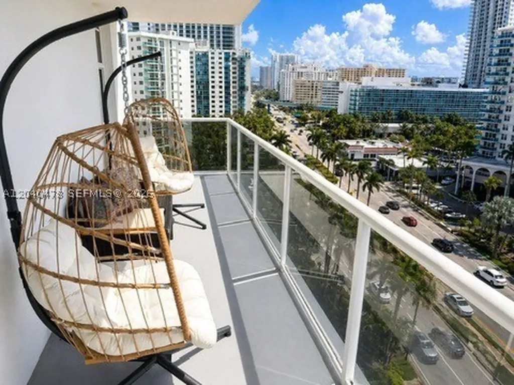 3725 S Ocean Drive Hollywood FL 33019