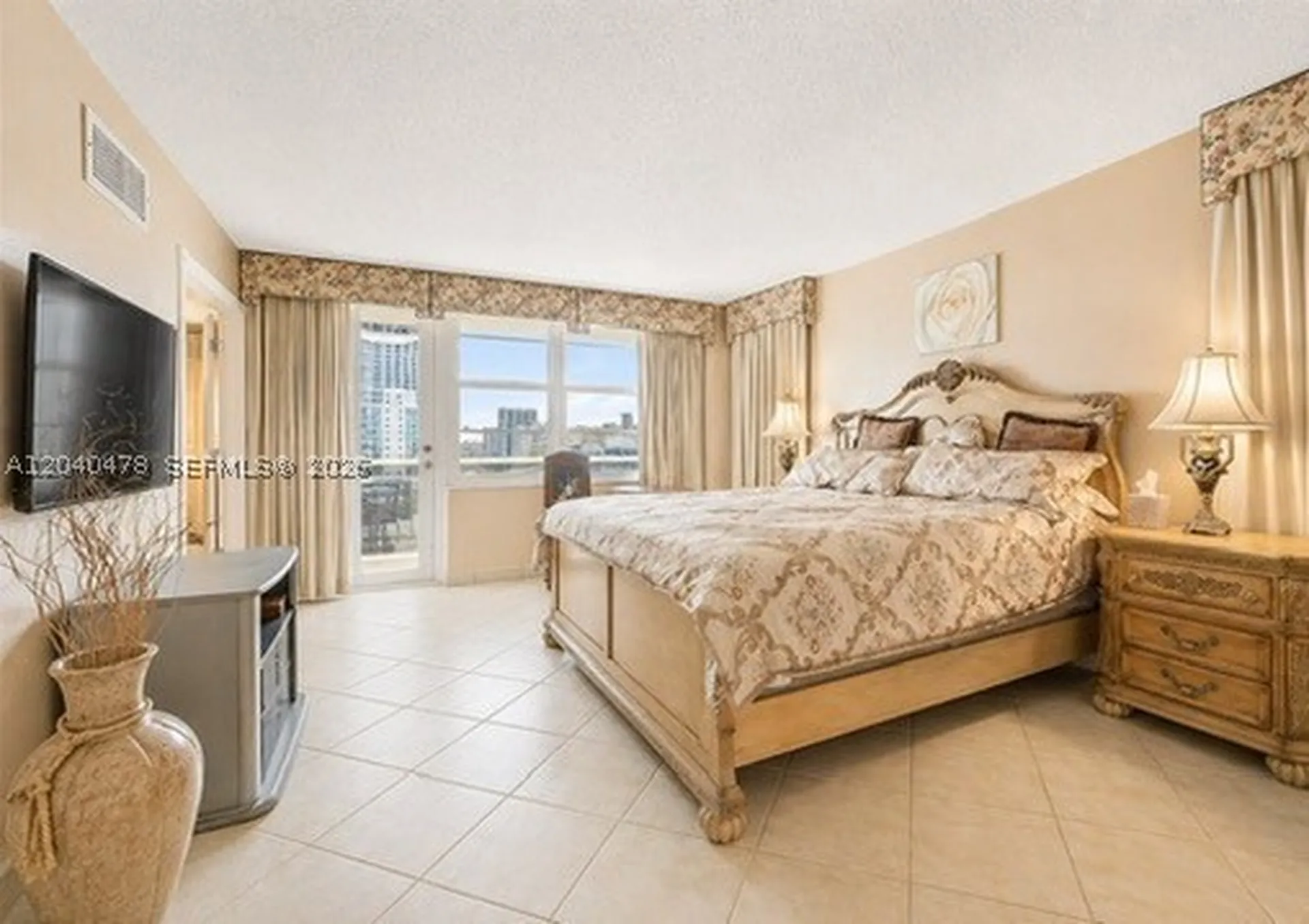 3725 S Ocean Drive Hollywood FL 33019