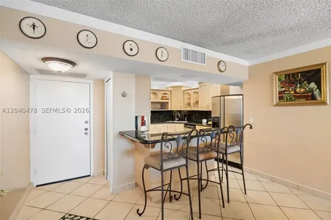 3725 S Ocean Drive Hollywood FL 33019