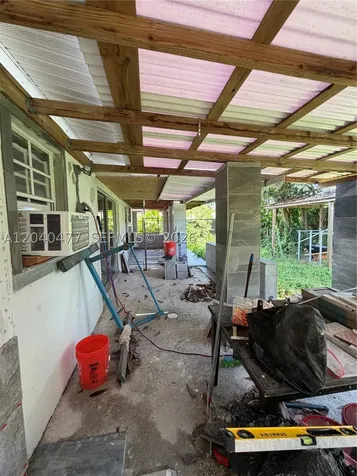 9110 SW 44th Street Miami FL 33165