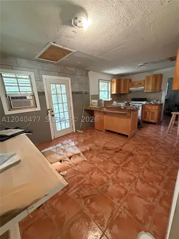 9110 SW 44th Street Miami FL 33165