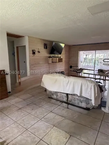 9110 SW 44th Street Miami FL 33165