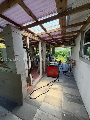 9110 SW 44th Street Miami FL 33165