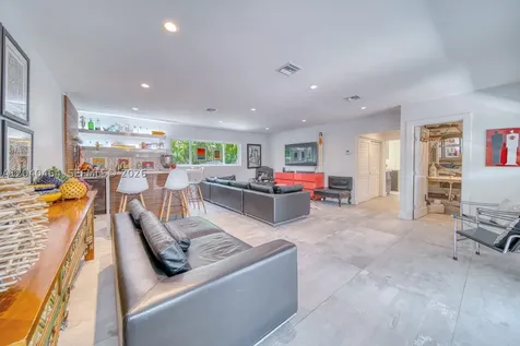 9737 SW 98th Street Miami FL 33176