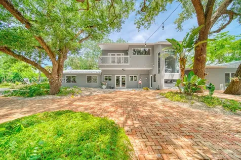 9737 SW 98th Street Miami FL 33176