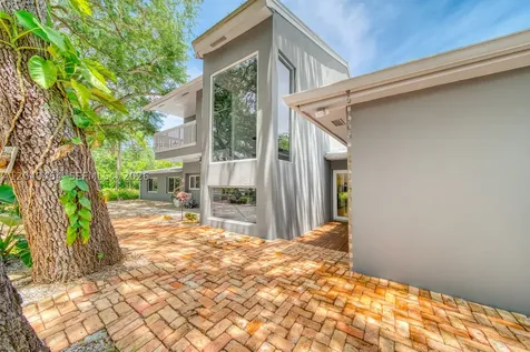 9737 SW 98th Street Miami FL 33176