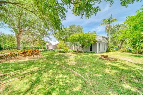9737 SW 98th Street Miami FL 33176