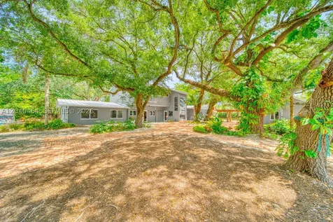 9737 SW 98th Street Miami FL 33176