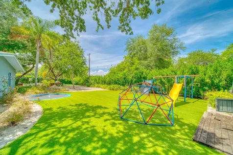 9737 SW 98th Street Miami FL 33176