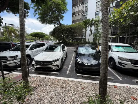 20500 W Country Club Drive Aventura FL 33180