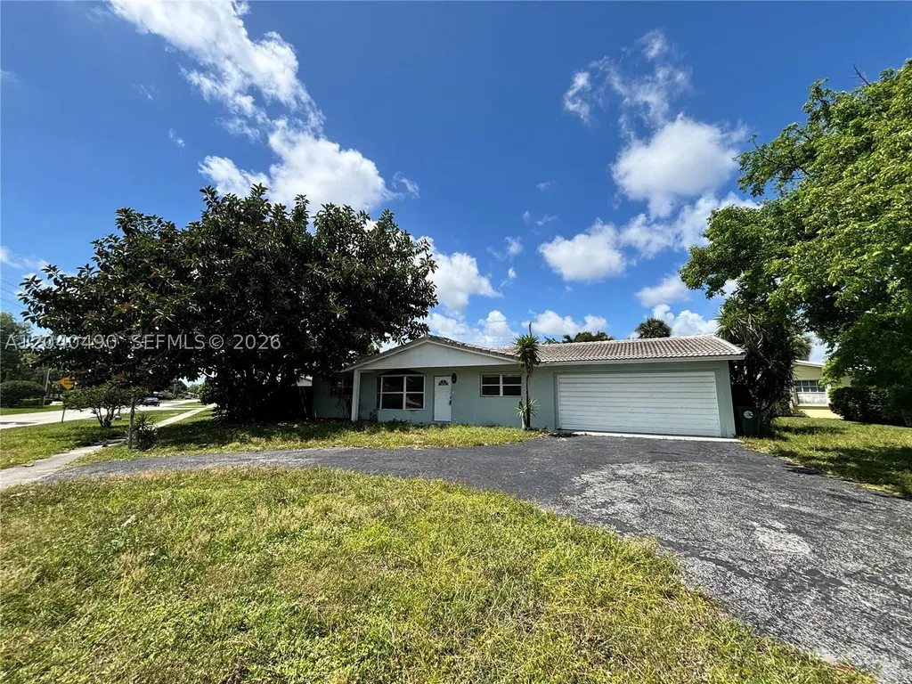 4300 NW 9th Court Coconut Creek FL 33066