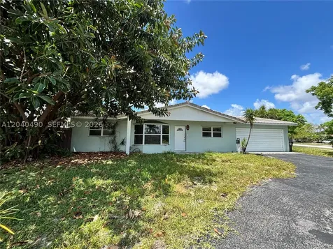 4300 NW 9th Court Coconut Creek FL 33066