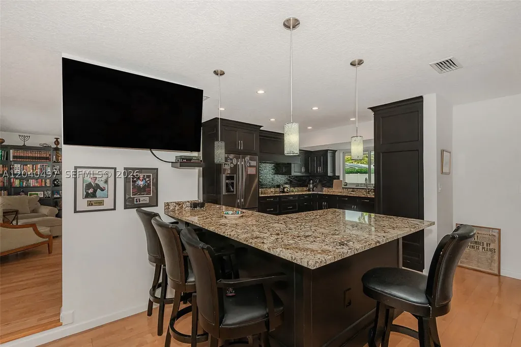 3900 N 43rd Avenue Hollywood FL 33021