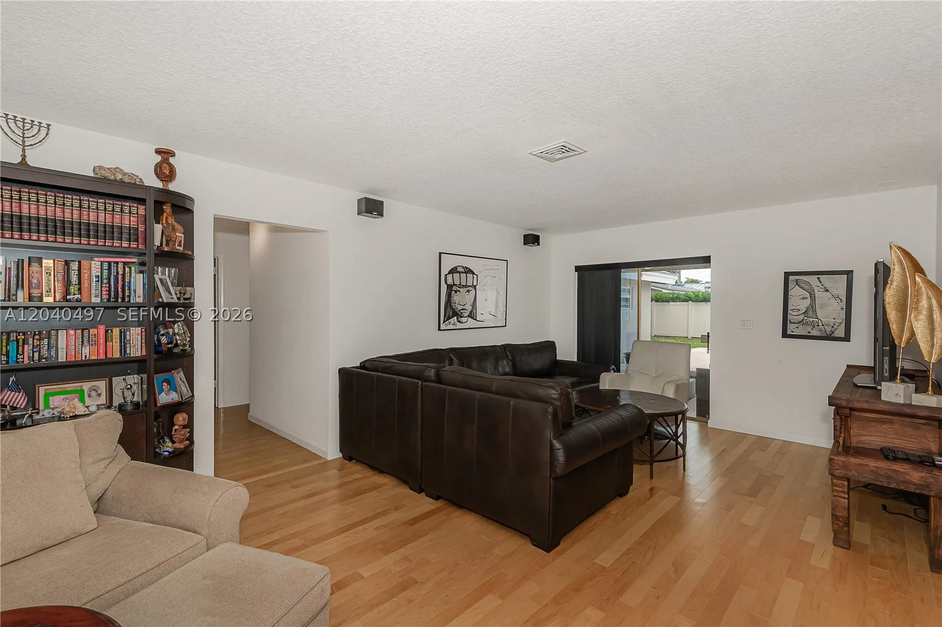 3900 N 43rd Avenue Hollywood FL 33021