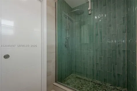 3900 N 43rd Avenue Hollywood FL 33021