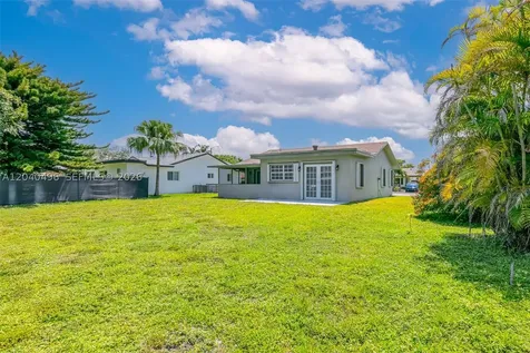 7006 NW 99th Way Tamarac FL 33321