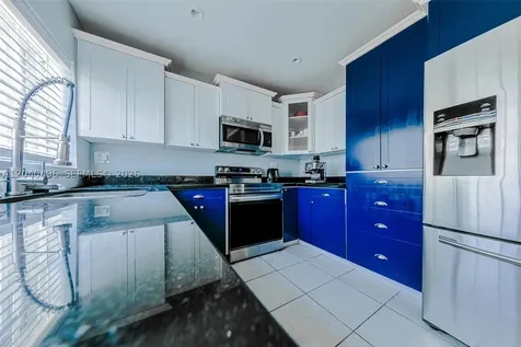 7006 NW 99th Way Tamarac FL 33321