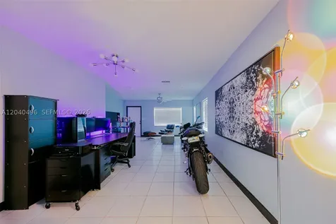 7006 NW 99th Way Tamarac FL 33321