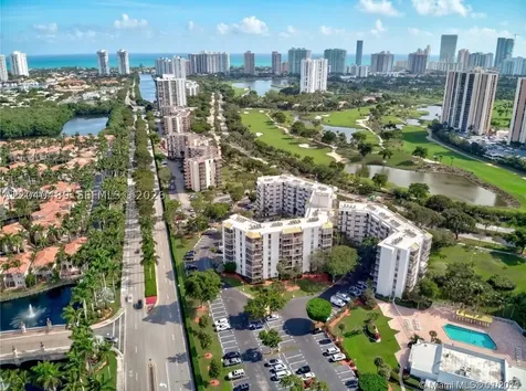 20500 W Country Club Drive Aventura FL 33180