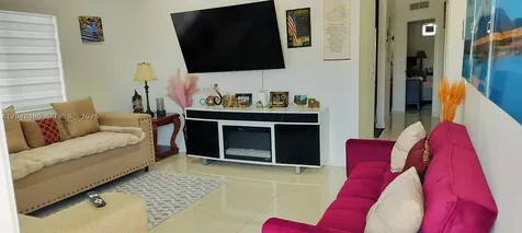 4223 NW 32nd Avenue Miami FL 33142