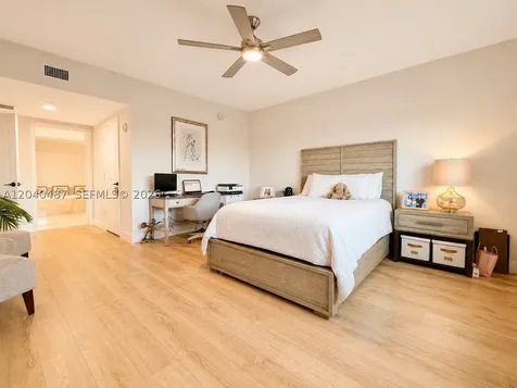 15051 Royal Oaks Lane North Miami FL 33181