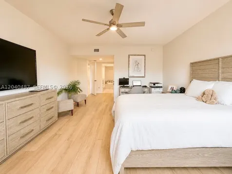 15051 Royal Oaks Lane North Miami FL 33181