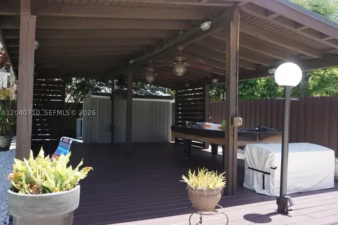 6940 SW 89th Court Miami FL 33173