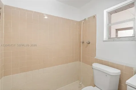 491 W 35th Place Hialeah FL 33012